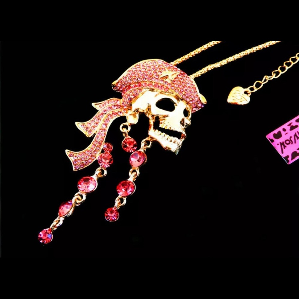 💀💕BETSEY JOHNSON~ Candy SkullNecklace